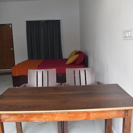 Gundappa Cafe Gokarna Kudle Beach Eksteriør billede